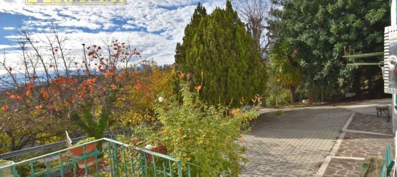 Casa de 6 habitaciónes en Colonnella, Italy No. 124714 6