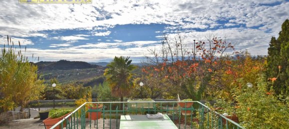 Casa de 6 habitaciónes en Colonnella, Italy No. 124714 4