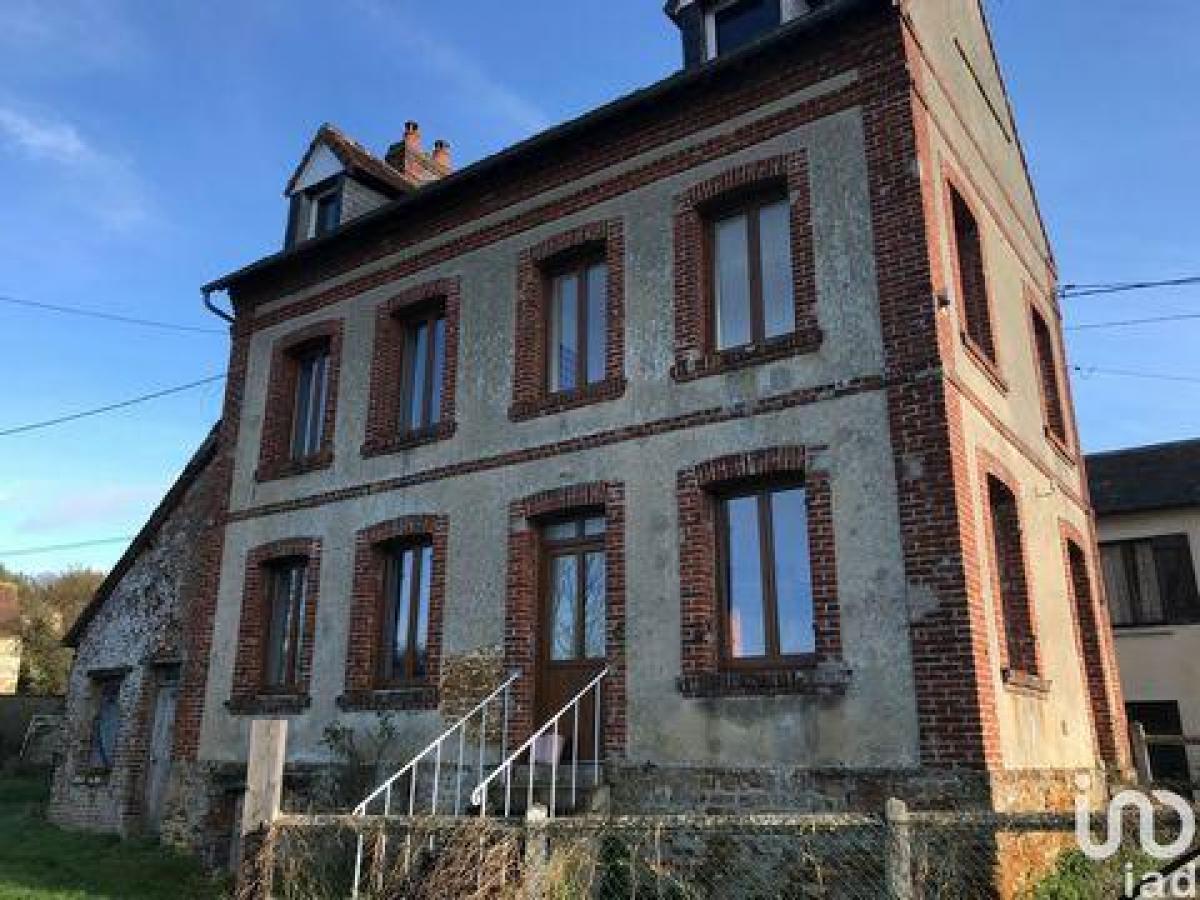 Studio in Chaumont, France No. 28856