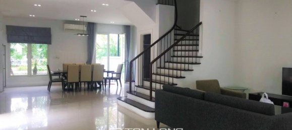 4 Schlafzimmer Villa in Long Bien, Vietnam, Nr. 837 2