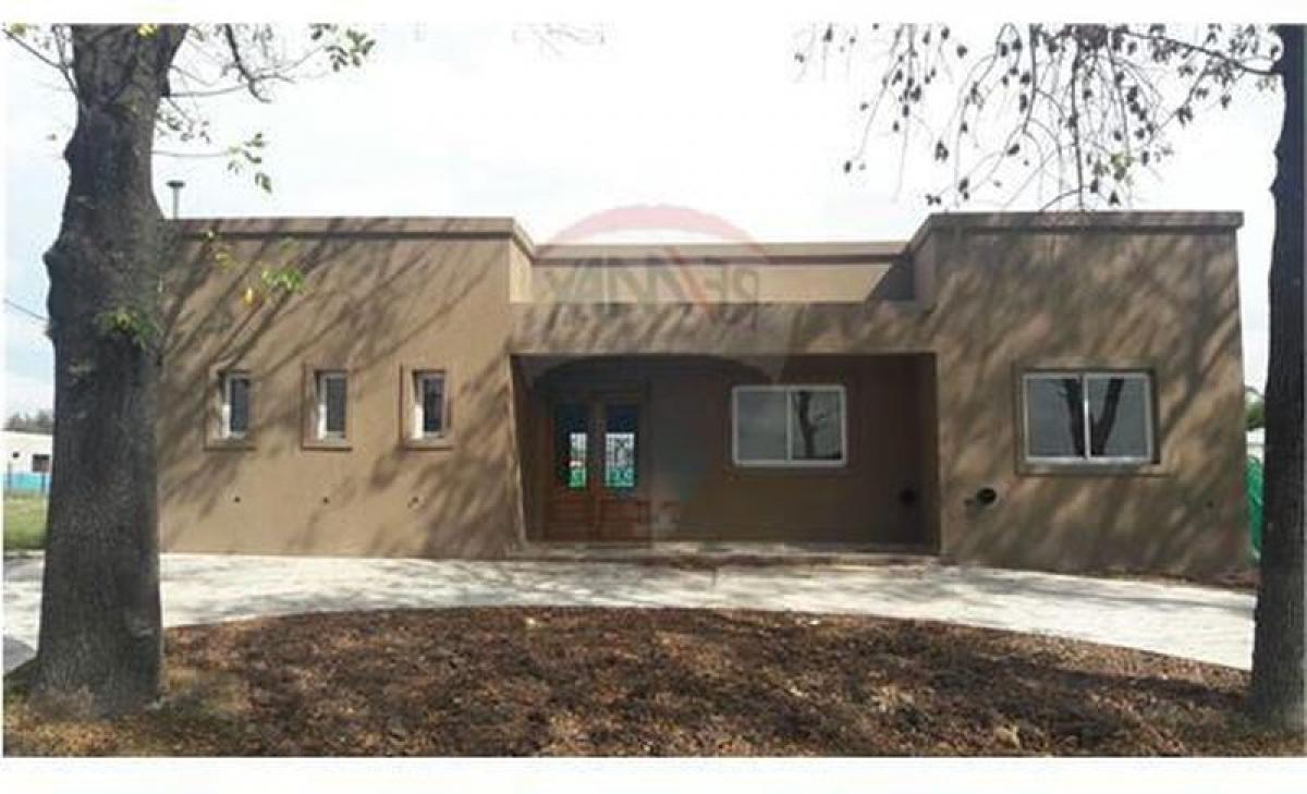 Casa de 3 dormitorios en Pilar, Argentina No. 59322