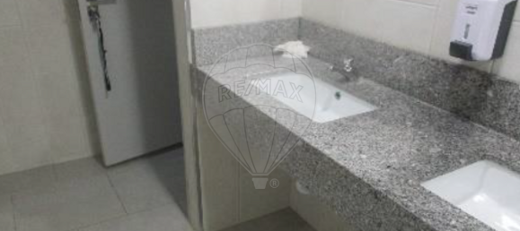 300m² Commercial property in Vila Nova de Famalicao, Portugal No. 36458 6