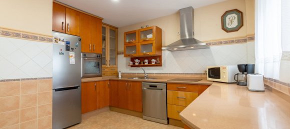 3 bedrooms Apartment in Estepona, Spain No. 18923 9