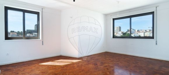 3 Schlafzimmer Wohnung in Porto, Portugal, Nr. 284832 5