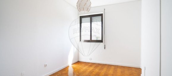 3 Schlafzimmer Wohnung in Porto, Portugal, Nr. 284832 8