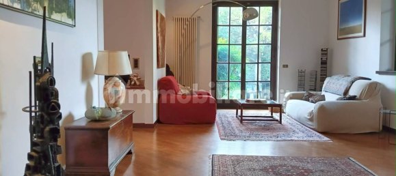 4 غرف نوم فيلا في Cerro Maggiore, Italy رقم 89747 3