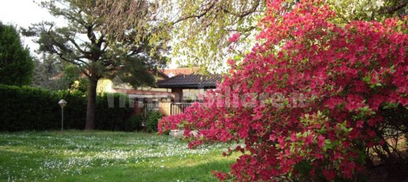 4 غرف نوم فيلا في Cerro Maggiore, Italy رقم 89747 21