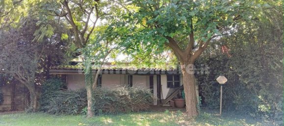 4 غرف نوم فيلا في Cerro Maggiore, Italy رقم 89747 23