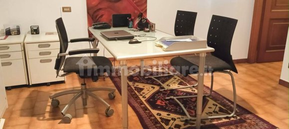 4 غرف نوم فيلا في Cerro Maggiore, Italy رقم 89747 14