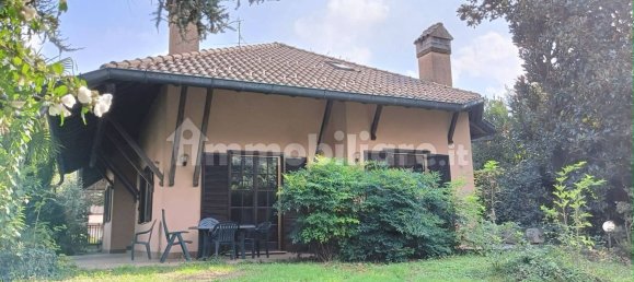 4 غرف نوم فيلا في Cerro Maggiore, Italy رقم 89747 24