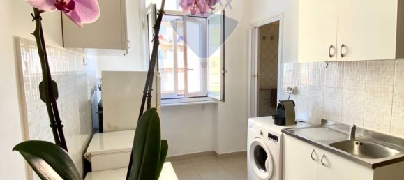 1 bedroom Apartment in Bari, Italy No. 31668 4