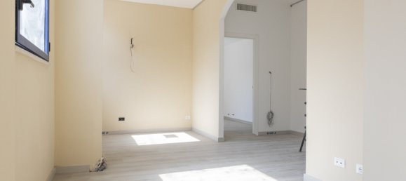 1 bedroom Apartment in Montemarciano, Italy No. 373611 4