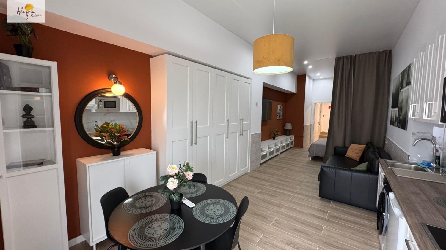 1 bedroom Apartment for sale in Valencia, Valencian Community, Spain № 365656