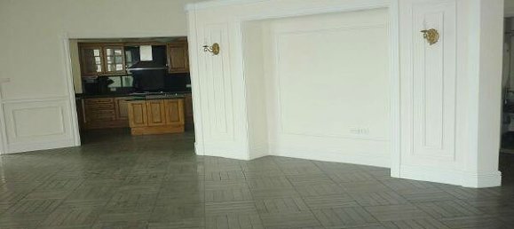 Квартира с 4 спальнями в Намтыльем, Вьетнам № 6934 2