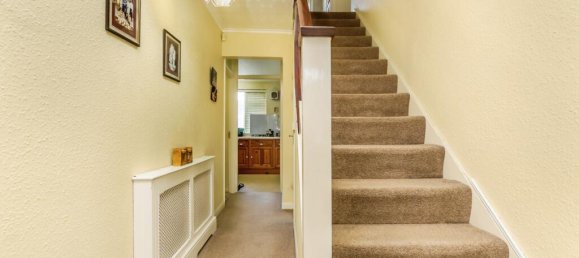 4 bedrooms House in South Croydon, United Kingdom No. 8099 11