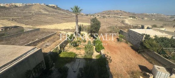 3 bedrooms Apartment in Ghasri, Malta No. 6078 11