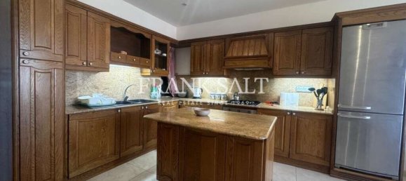 3 bedrooms Apartment in Ghasri, Malta No. 6078 2