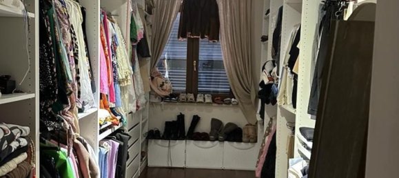 Oficina en Aversa, Italy 110 m² No. 75098 8