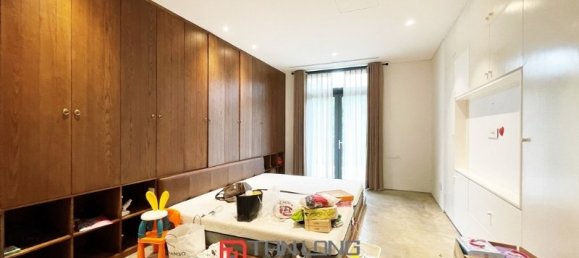 4 bedrooms Villa in Long Bien, Vietnam No. 550 14