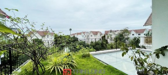 4 bedrooms Villa in Long Bien, Vietnam No. 550 26