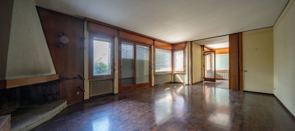 7 bedrooms Villa in Abbadia Lariana, Italy No. 309797 4