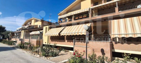 2 Schlafzimmer Wohnung in Alba Adriatica, Italy, Nr. 292429 2