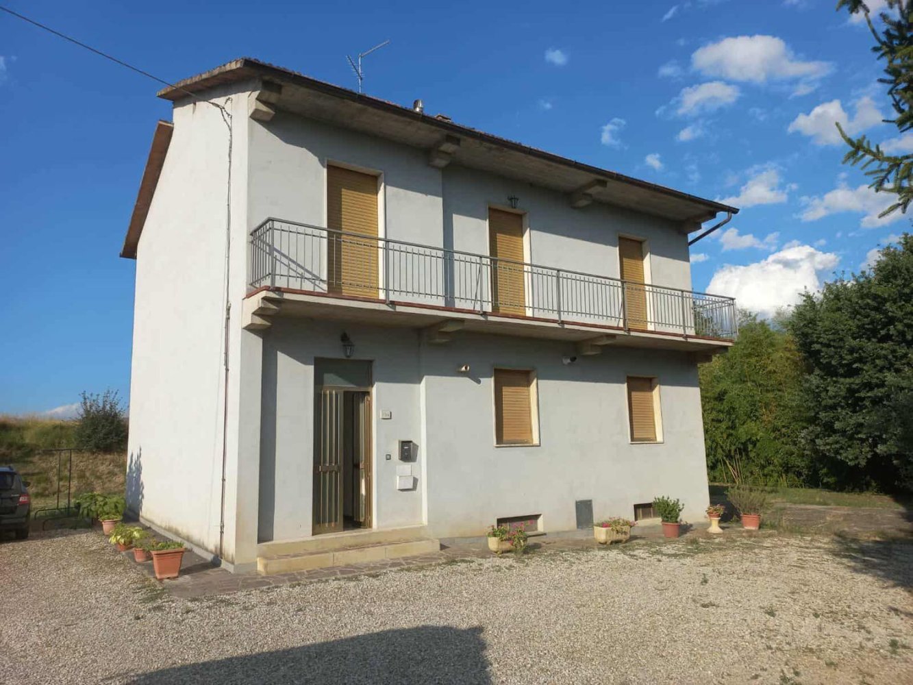 Casa de 6 habitaciónes en Arezzo, Italy No. 261518