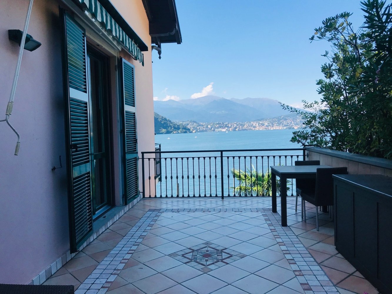 5 bedrooms Apartment in Campione d'Italia, Italy No. 60282