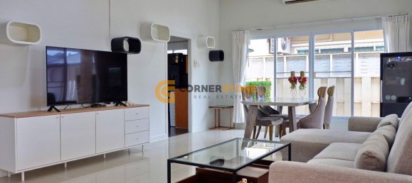 250m² House in Pattaya, Thailand No. 62830 3