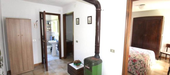 Дом с 9 комнатами в Трезана, Италия № 20169 23