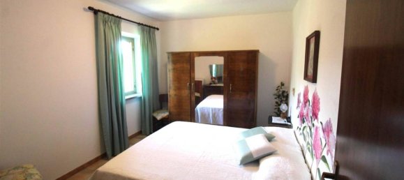 Дом с 9 комнатами в Трезана, Италия № 20169 19