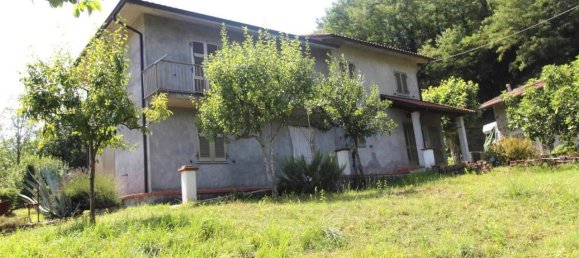 Дом с 9 комнатами в Трезана, Италия № 20169 4