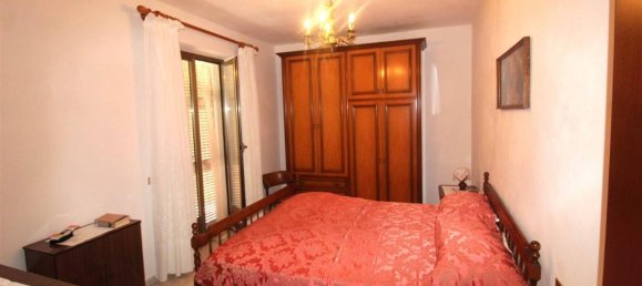 Дом с 9 комнатами в Трезана, Италия № 20169 12