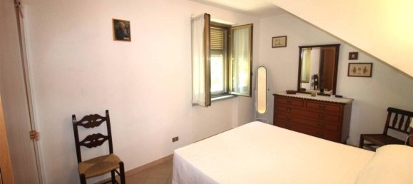 Дом с 9 комнатами в Трезана, Италия № 20169 18