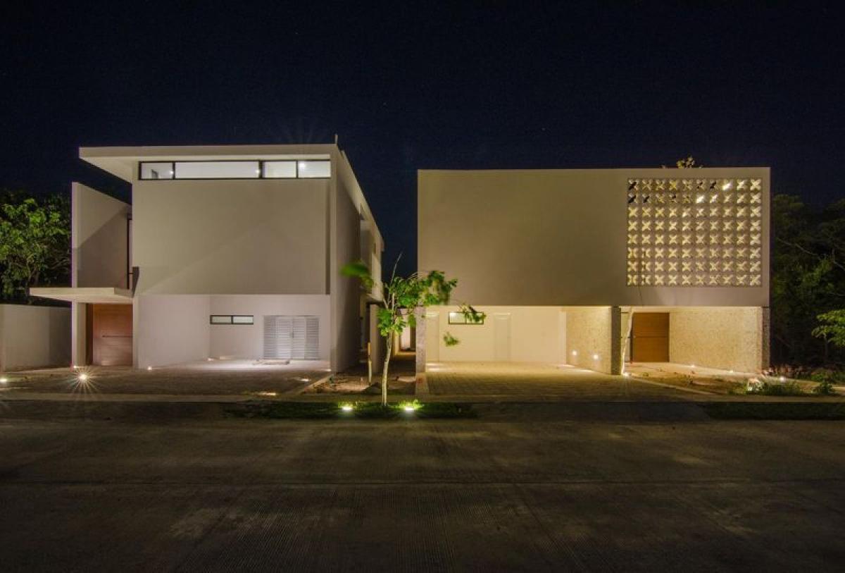 3 bedrooms House in Merida, Mexico No. 15243