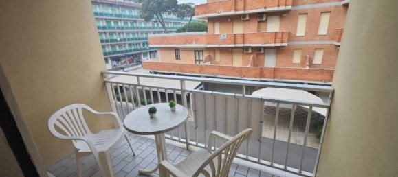 Квартира с 2 комнатами в Комаккьо, Италия № 32596 7