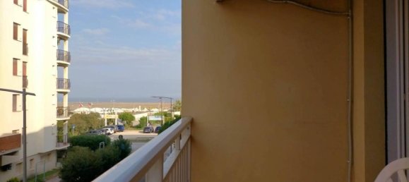 Квартира с 2 комнатами в Комаккьо, Италия № 32596 8