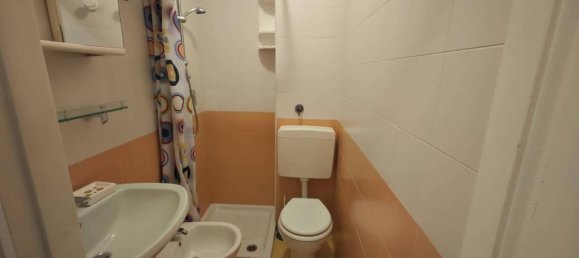 Квартира с 2 комнатами в Комаккьо, Италия № 32596 12