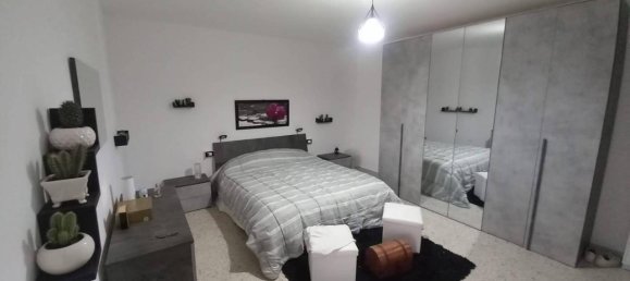 2 rooms Apartment in Catanzaro, Italy No. 25495 25