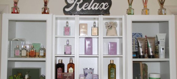 1 room Commercial property in Falconara Marittima, Italy No. 226666 2