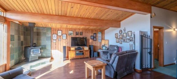 4 bedrooms House in British Columbia, Canada No. 1279 7