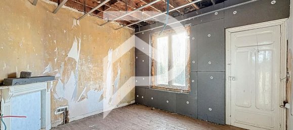 2 bedrooms House in Quievrechain, France No. 230539 3