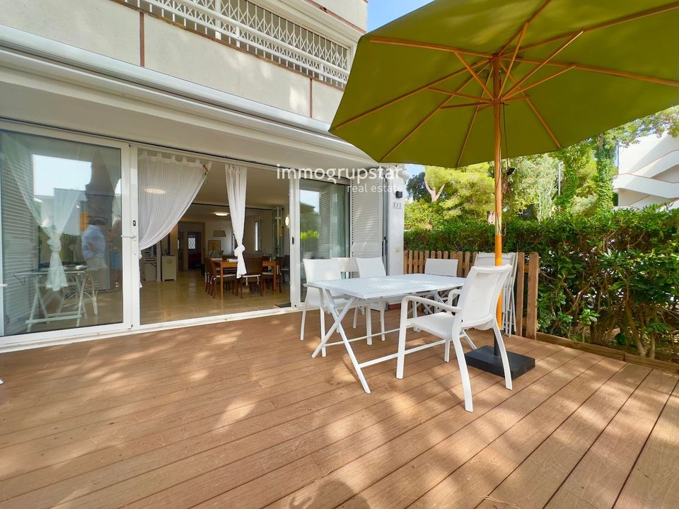 Квартира с 2 спальнями в Кастель-Пладжа-д'Аро, Испания № 240944