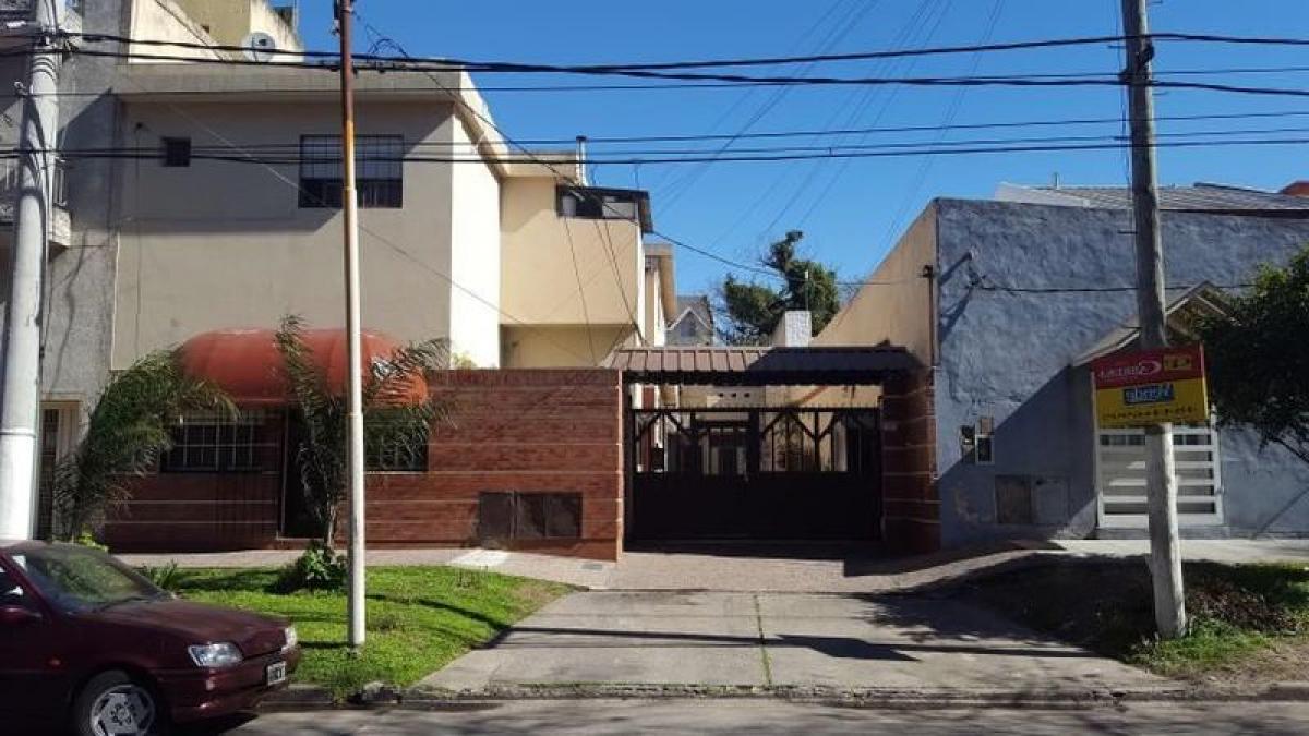 Студия в Трес де Фебреро, Аргентина № 4891