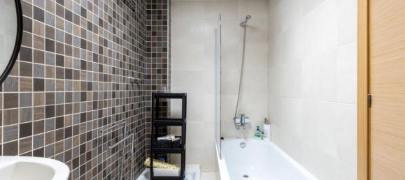 Квартира с 2 спальнями в Эстивелла, Испания № 205519 26