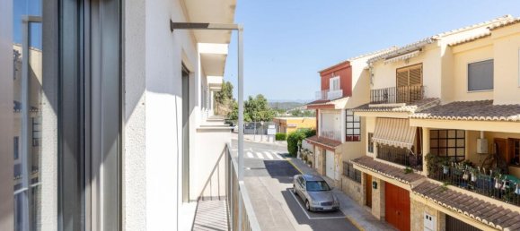 Квартира с 2 спальнями в Эстивелла, Испания № 205519 3