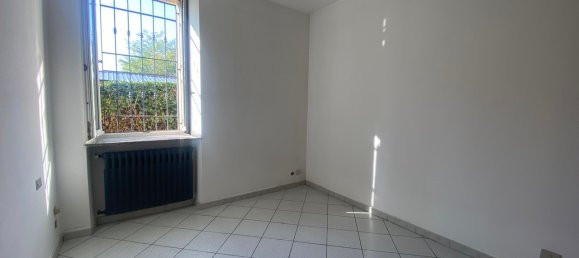 2 rooms Apartment in Fino Mornasco, Italy No. 55326 15