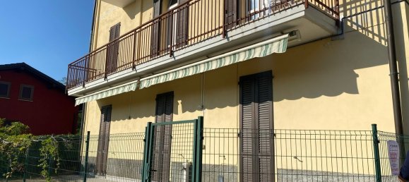2 rooms Apartment in Fino Mornasco, Italy No. 55326 2