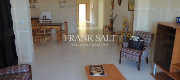 3 bedrooms Apartment in Xaghra, Malta No. 5492 5