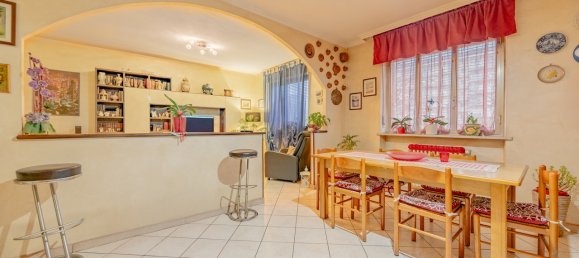 4 rooms Apartment in Pinerolo, Italy No. 108103 2